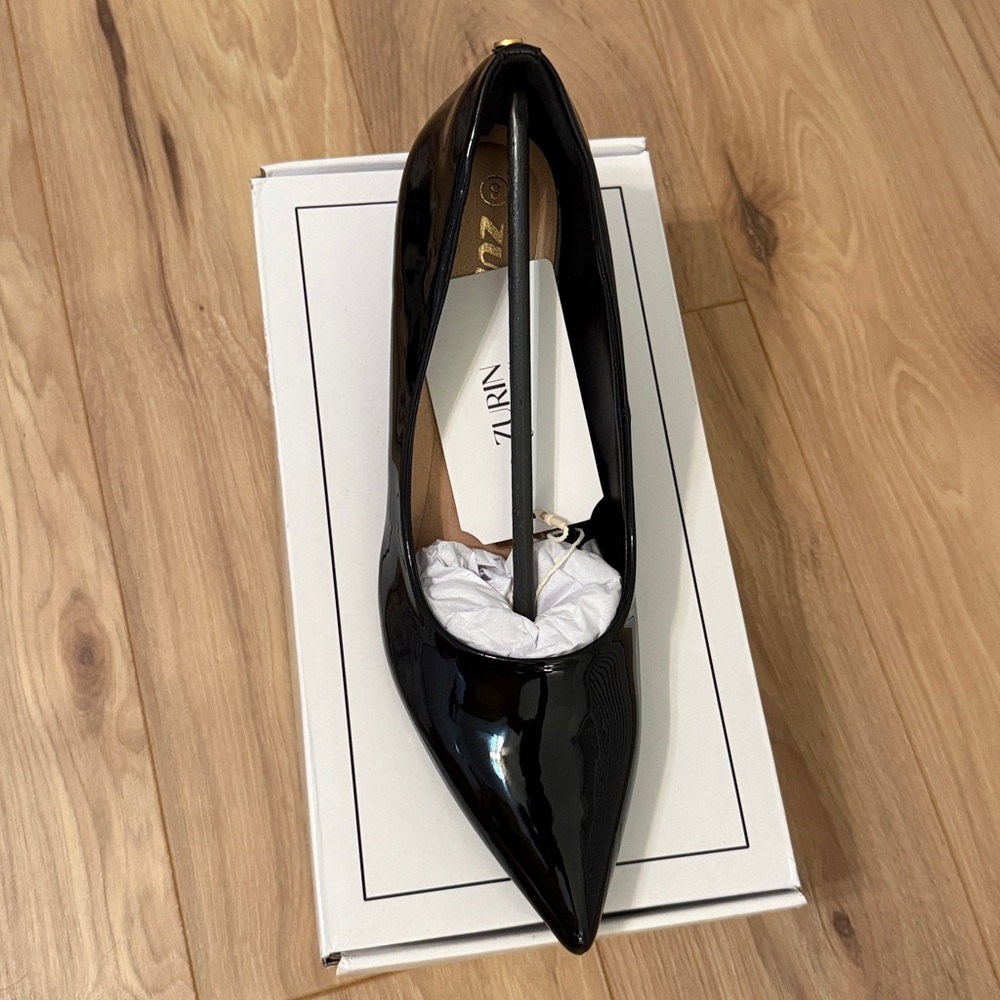 Black Women's Kitten Heels - Picture 2 of 4